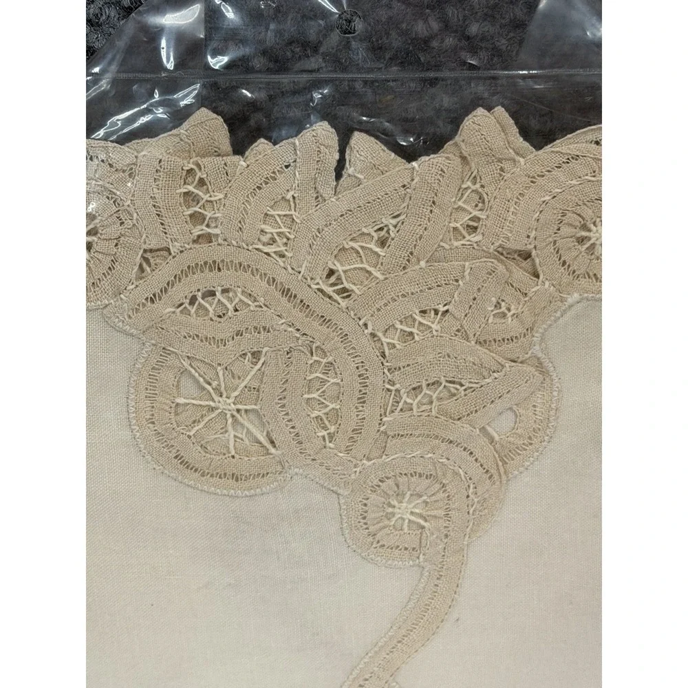 Battenbury Ecru Lace Roll Bun Warmer New In Package Cream Cottagecore